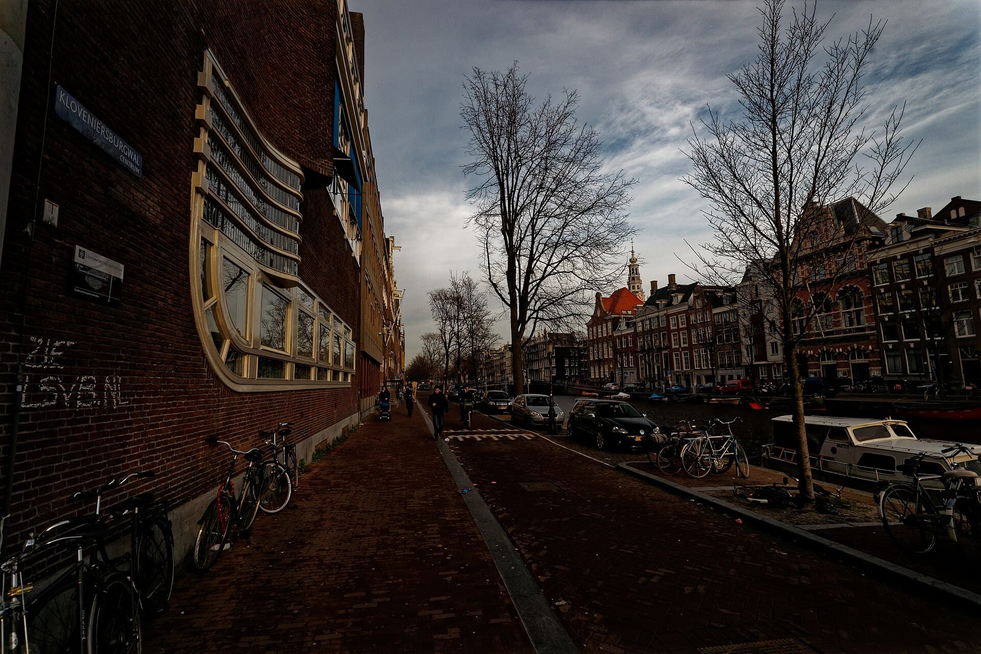Gebäude der Universität Amsterdam an der Gracht Kloveniersburgwal